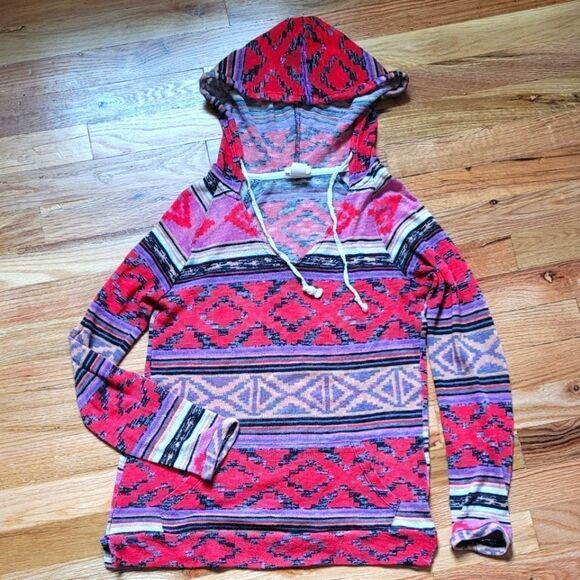 💙3 for $30💙 Aztec Tribal Print V Neck Pullover Hoodie Medium - Picture 1 of 5